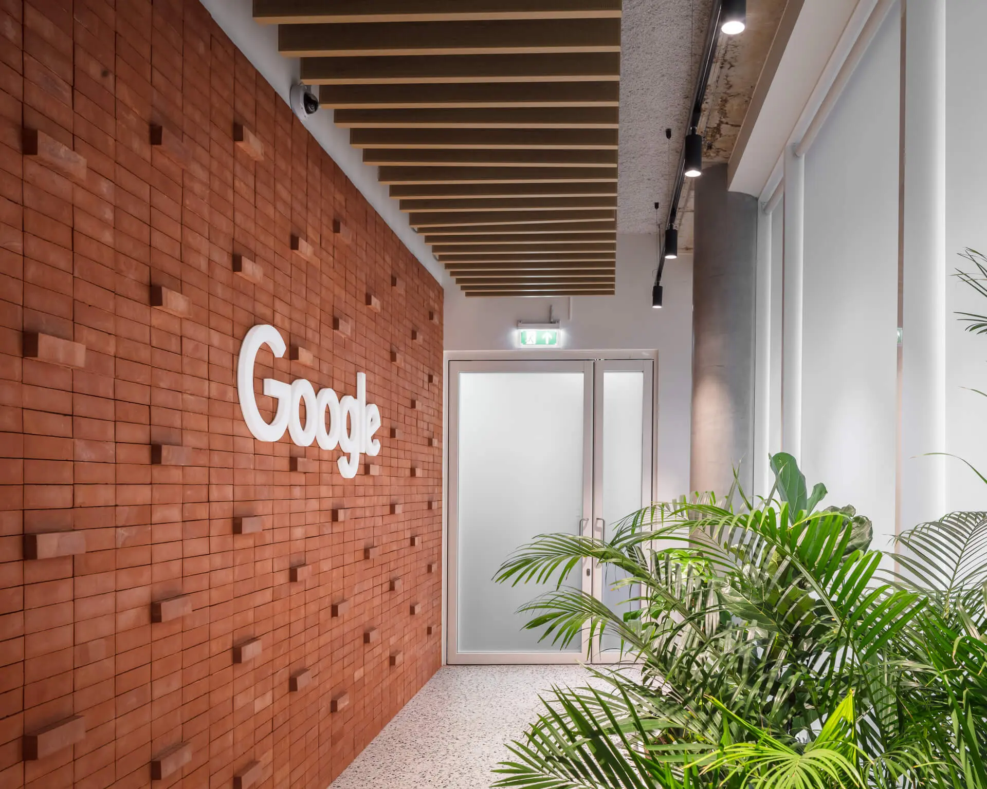 Google Brussels by PUUR - corridor interior