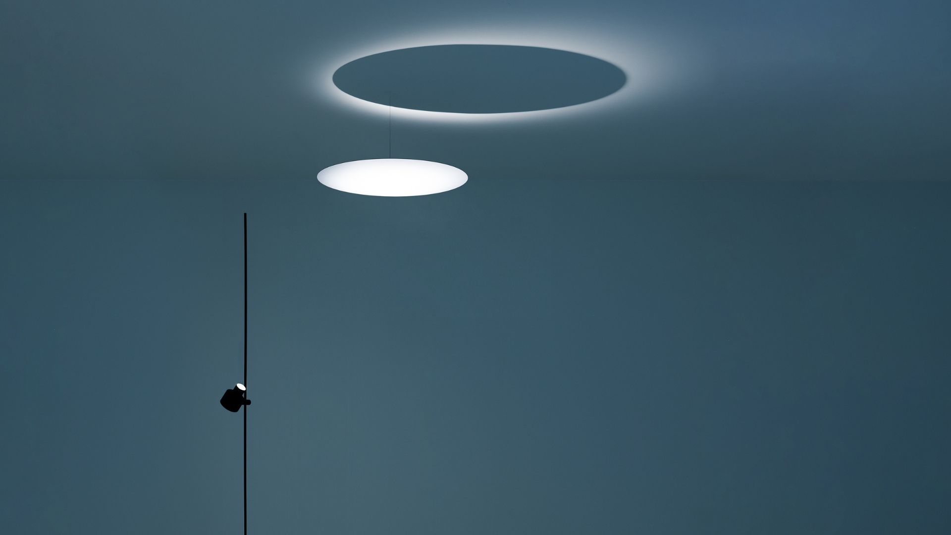 Davide-Groppi-at-Euroluce-2025-_-lighting-design-brand-cover2.jpg